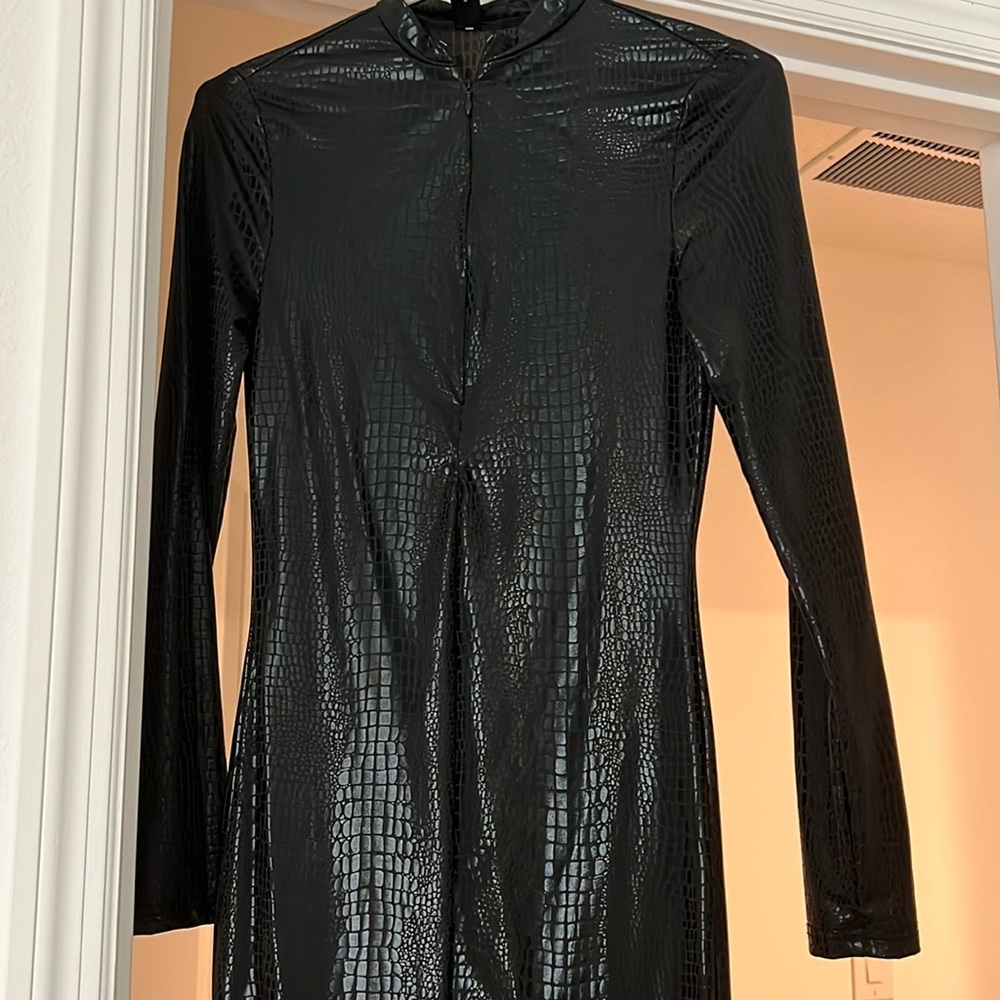 Crocodile Embossed Leather Sexy Bodycon Long Sleeve Dress
